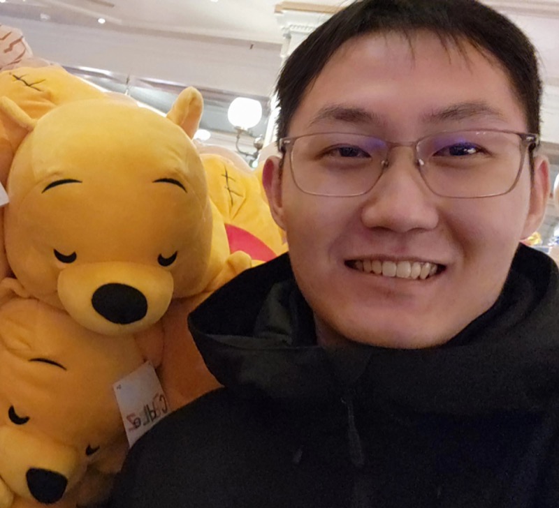 Weiqiao Wang